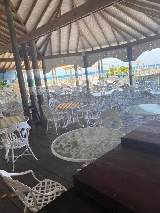 Lush Tropical Apartment Located In A 4-Star Resort Runaway Bay Dış mekan fotoğraf
