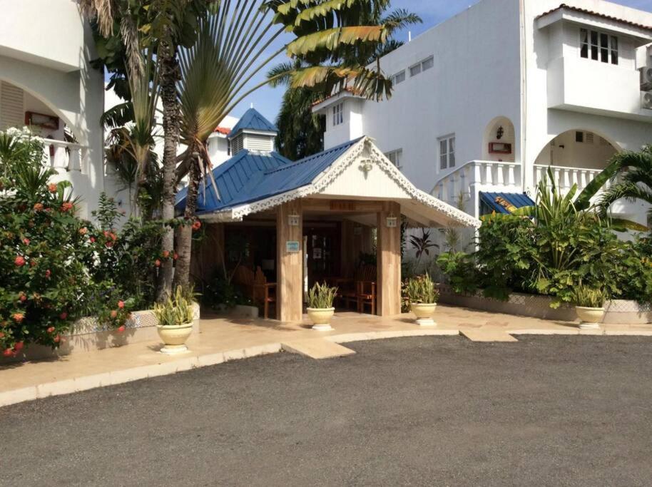 Lush Tropical Apartment Located In A 4-Star Resort Runaway Bay Dış mekan fotoğraf