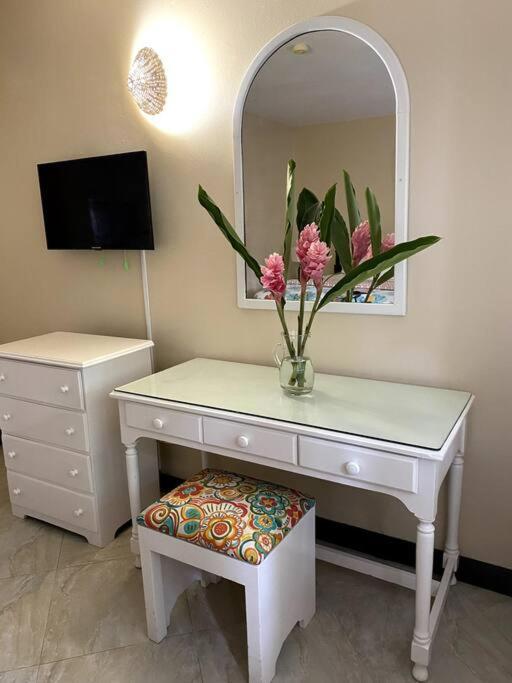 Lush Tropical Apartment Located In A 4-Star Resort Runaway Bay Dış mekan fotoğraf