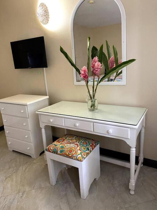 Lush Tropical Apartment Located In A 4-Star Resort Runaway Bay Dış mekan fotoğraf